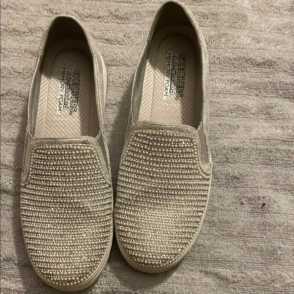 Skechers Women's Tan Embellished Loafers